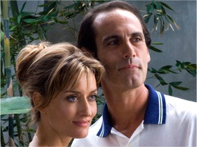 Californication 01x11 - Otoč stranu