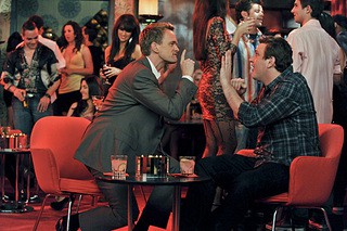 Jak Jsem poznal vaši matku/How i met your mother 06x22 - Perfektní koktejl (The Perfect Cocktail)