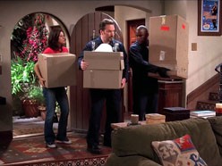 Dva a pol chlapa 06x22 - Záchůdek sira Lancelota (Sir Lancelot's Litter Box)