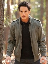 Upírske denníky / The Vampire Diaries 03x19 - Heart of Darkness (Heart of Darkness)