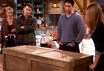 Priatelia 04x08 - Chandler v bedně (The One with Chandler in a Box)
