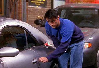 Priatelia 06x05 - Joey a Porsche (The One with Joey's Porsche)