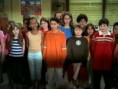 Dva a pol chlapa 01x08 - Nepůjdu před ty puberťáky střízlivý (Twenty-five Little Pre-pubers Without a Snoot-ful)