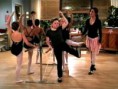 Dva a pol chlapa 03x08 - Co umí moje Woodoo (That Voodoo That I Do Do)