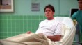 Dva a pol chlapa 07x13 - Yay, No Polyps (Yay, No Polyps)