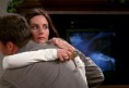 Priatelia 09x04 - Žraloci (The One with the Sharks)
