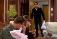 Priatelia 09x06 - Mužská chůva (The One with the Male Nanny)