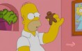 Simpsonovci 22x08 - Předvánoční hádky (The Fight Before Christmas)